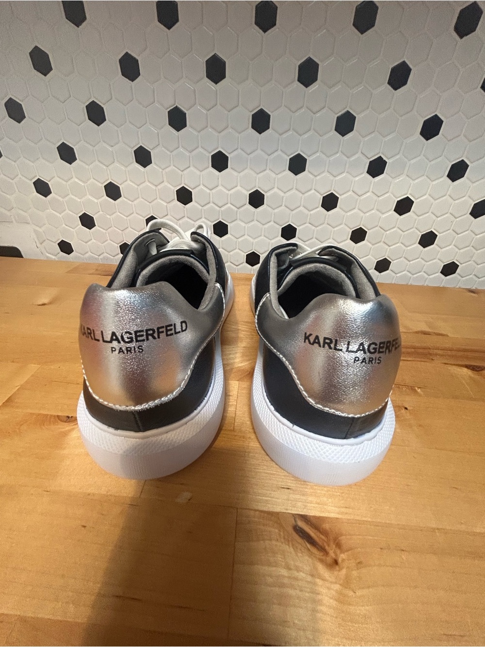 Karl Lagerfeld Low-Top Sneakers ❤️Bundle & Save 10%🩷